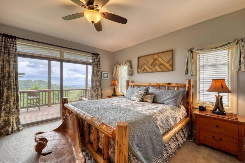 Bucket List Views Private - 2bed, 2bath, Sleeps 6, Panoramic Views Of Mountains From Large Deck, Short Drive To Shopping, Restaurants, Cafes & Banner Elk Town