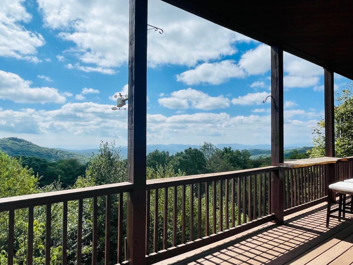 Apartment Bucket List Views Private - 2bed, 2bath, Sleeps 6, Panoramic Views Of Mountains From Large Deck, Short Drive To Shopping, Restaurants, Cafes & Banner Elk Town