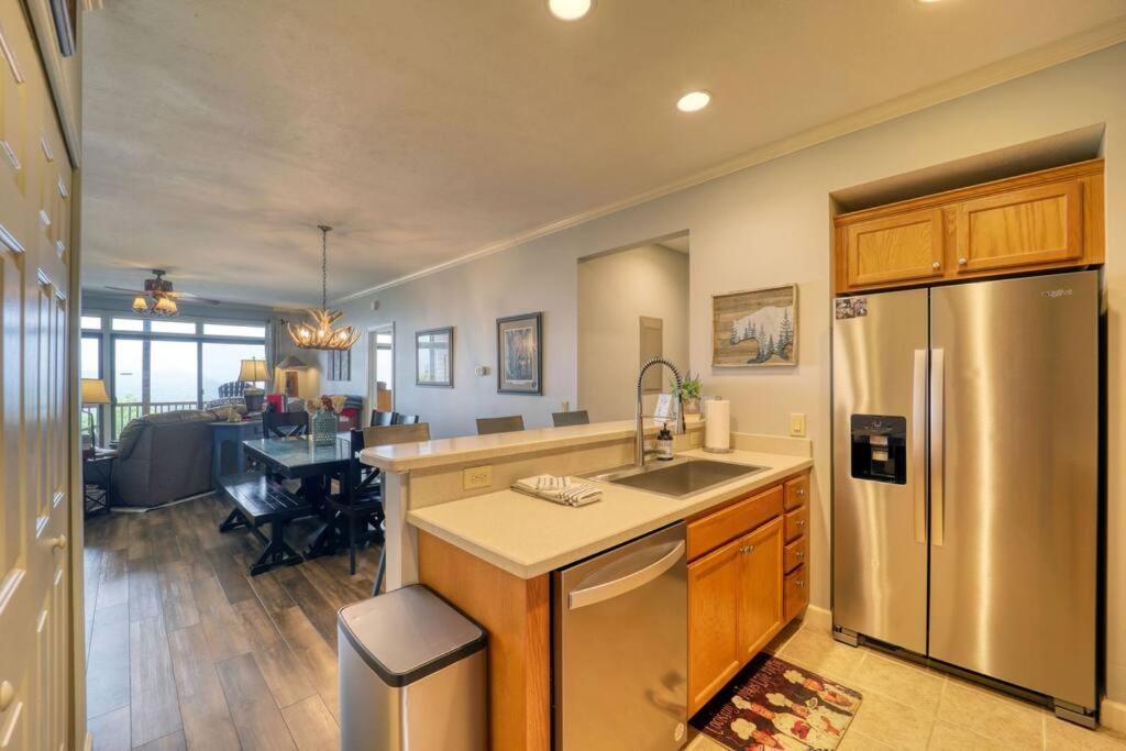 Apartment Bucket List Views Private - 2bed, 2bath, Sleeps 6, Panoramic Views Of Mountains From Large Deck, Short Drive To Shopping, Restaurants, Cafes & Banner Elk Town