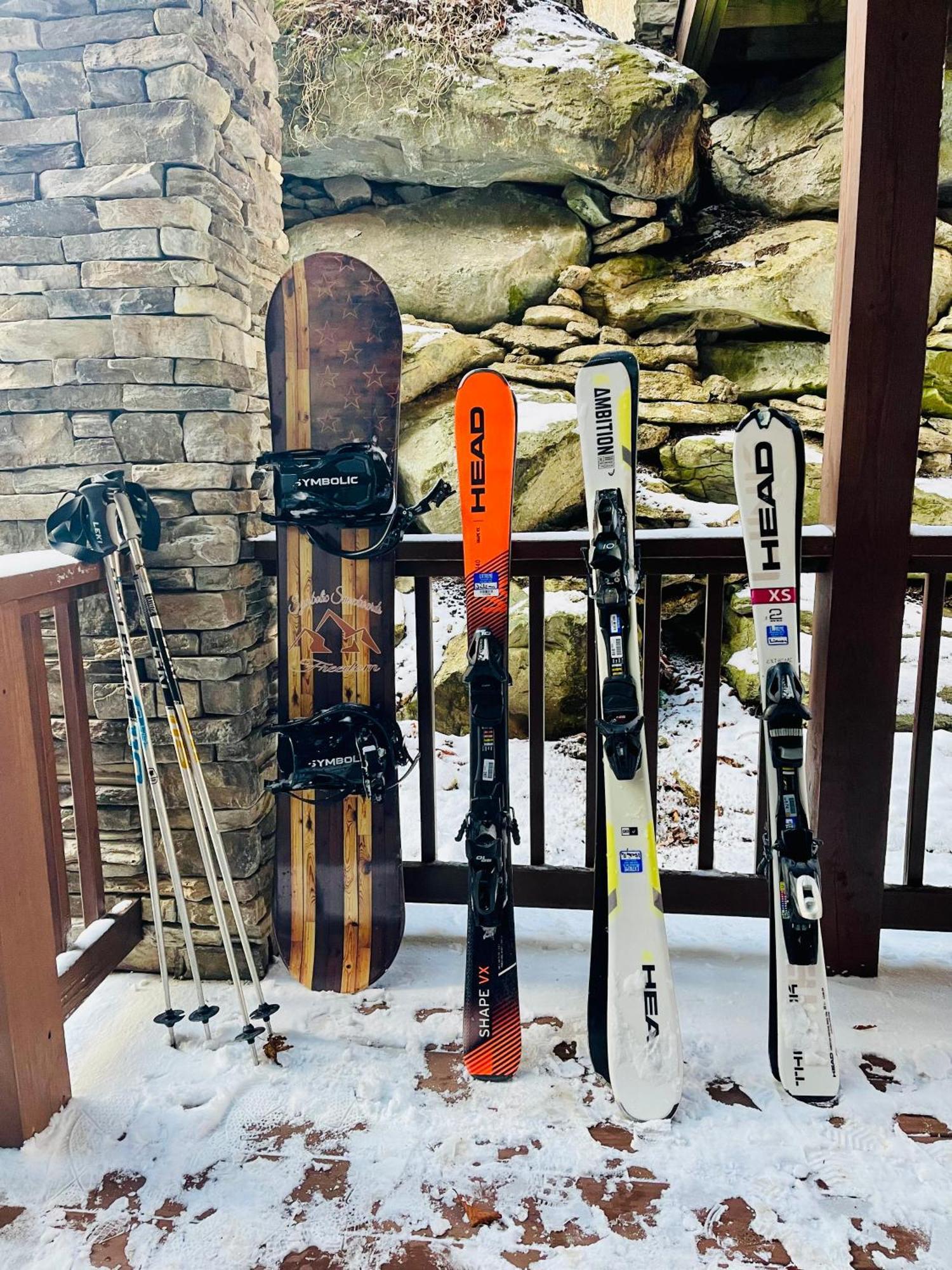 Apartment Bucket List Views Private - 2bed, 2bath, Sleeps 6, Panoramic Views Of Mountains From Large Deck, Short Drive To Shopping, Restaurants, Cafes & Banner Elk Town